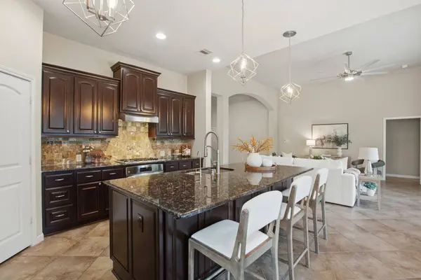 27418 N Saddle Creek LN, Fulshear, TX 77441