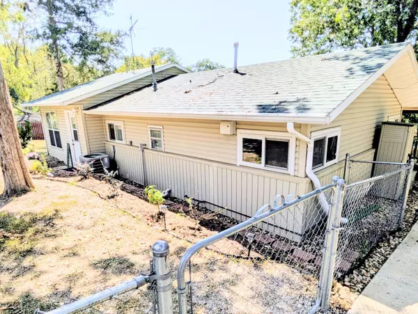 2131 State Highway Y, Forsyth, MO 65653