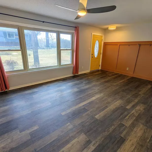 35 Hilltop LN, Branson, MO 65616