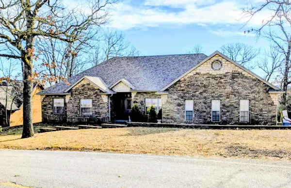 24 Lands End, Kimberling City, MO 65686