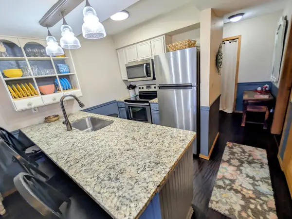 448 Notch LN #3, Branson West, MO 65737