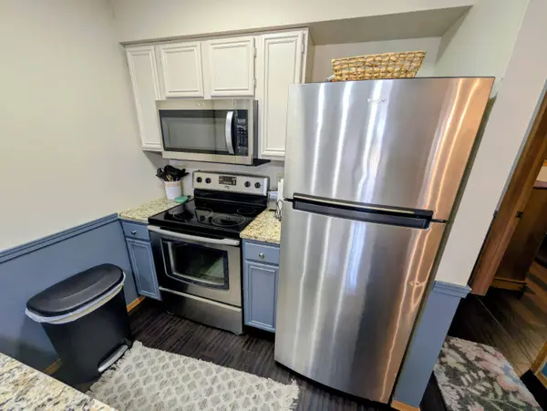 448 Notch LN #3, Branson West, MO 65737