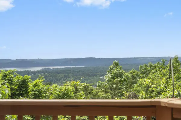 127 Kachina TRL, Branson West, MO 65737