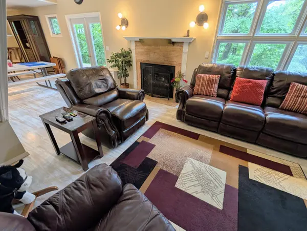 1649 Talking Rocks RD, Branson West, MO 65737