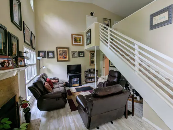 1649 Talking Rocks RD, Branson West, MO 65737