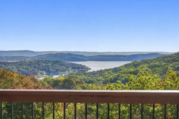 42 Hill And Hollow LN, Branson West, MO 65737