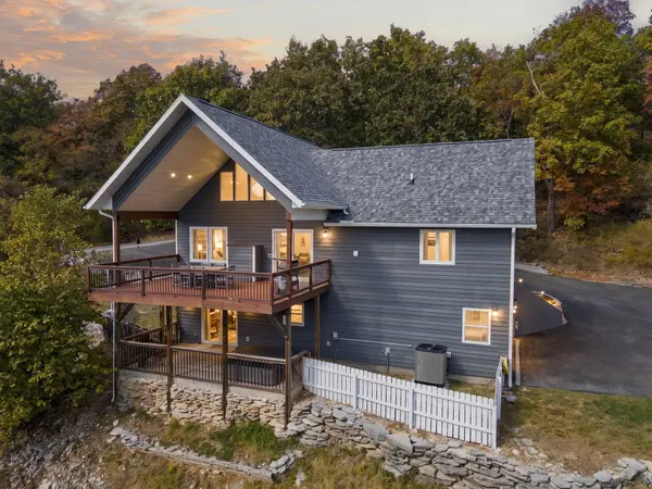 42 Hill And Hollow LN, Branson West, MO 65737