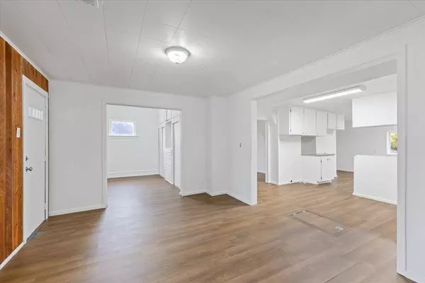 2015 N Belt St, Spokane, WA 99205