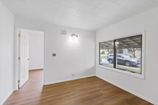 2015 N Belt St, Spokane, WA 99205