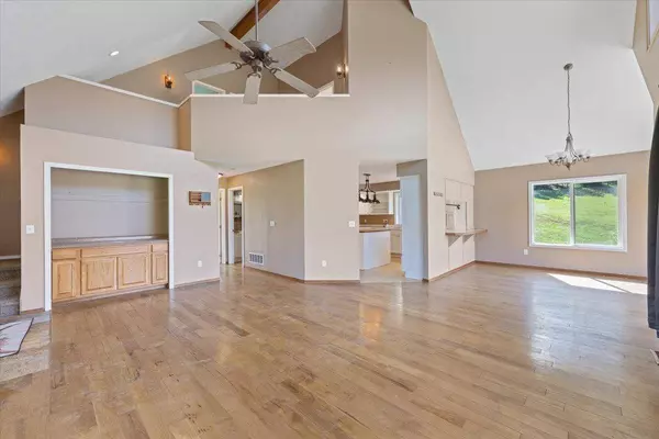 42480 N State Route 25 Hwy, Davenport, WA 99122