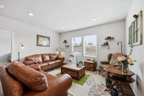 8115 S Avery Rd, Cheney, WA 99004