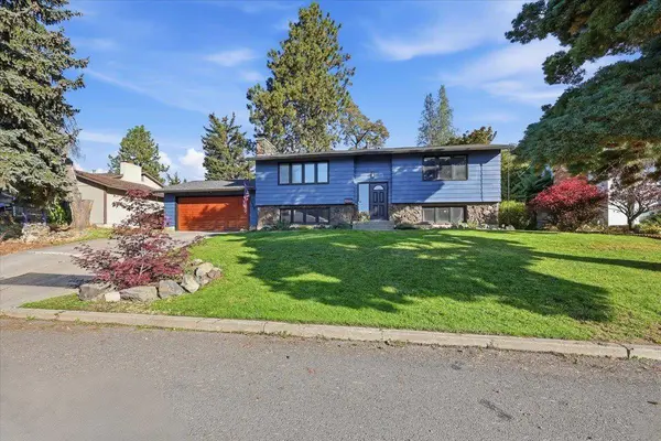 2717 E 38th Ave
