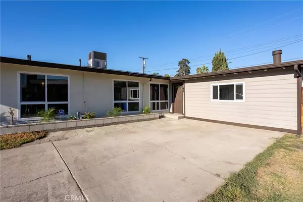 7065 Elm Ave, San Bernardino, CA 92404