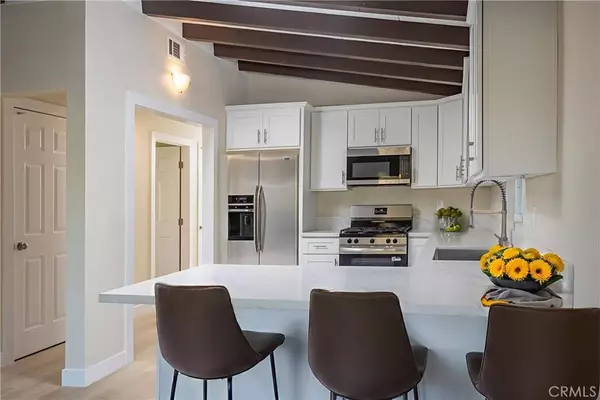 7065 Elm Ave, San Bernardino, CA 92404