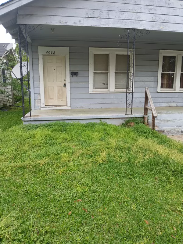 2022 Vance Ave   |  Alexandria, LA,Trish Leleux