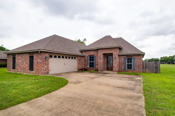 5228 Bluebird Ln  |  Alexandria, LA