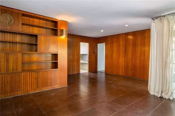 3030 MADONNA DR, Alexandria, LA 71301