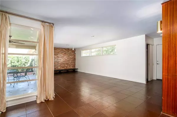 3030 MADONNA DR, Alexandria, LA 71301