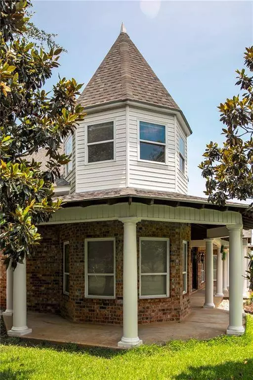 15 VAN MOL RD, Alexandria, LA 71302