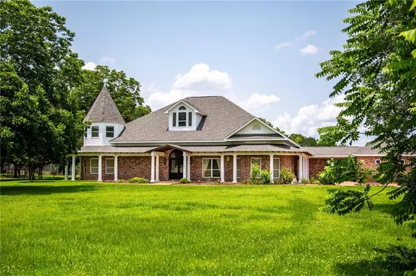 15 VAN MOL RD, Alexandria, LA 71302