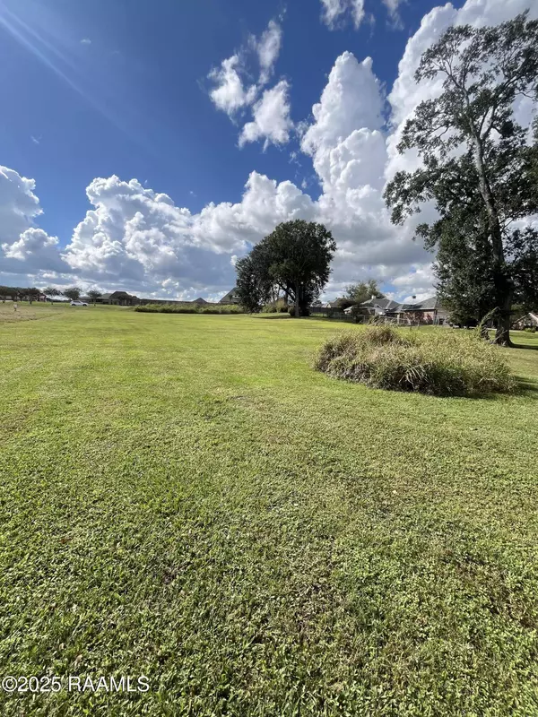 100 Leatherback LN, Broussard, LA 70518