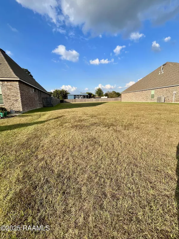 133 Tortoise LN, Broussard, LA 70518