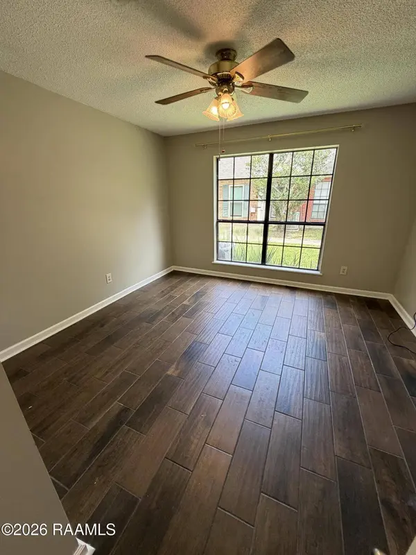 202 Long Plantation BLVD #F, Lafayette, LA 70508