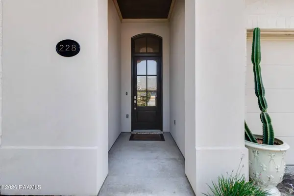 228 Tennyson DR, Broussard, LA 70518