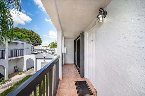18310 Mediterranean Blvd #2407, Hialeah, FL 33015
