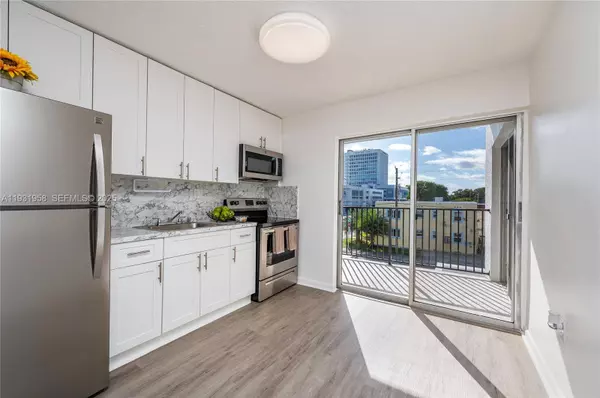 444 SW 27th Ave #37, Miami, FL 33135