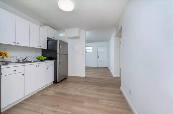 2463 Coral Way #25, Miami, FL 33145