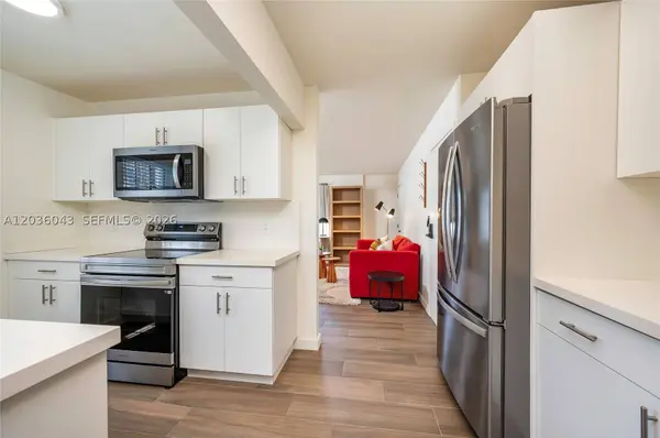 217 Madeira Ave #4, Coral Gables, FL 33134
