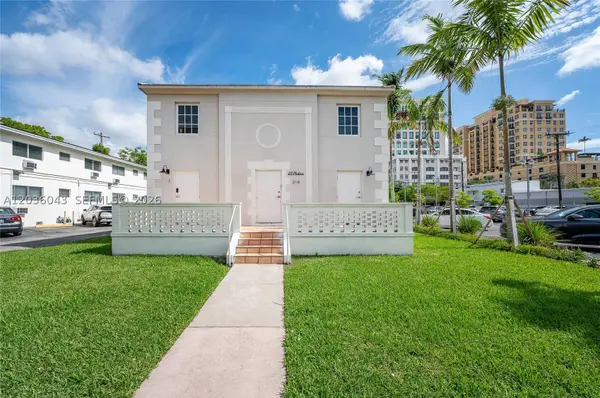 217 Madeira Ave #4, Coral Gables, FL 33134