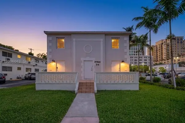 217 Madeira Ave #4, Coral Gables, FL 33134