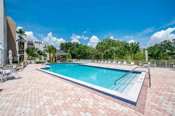 7705 SW 86th St #B-114, Miami, FL 33143