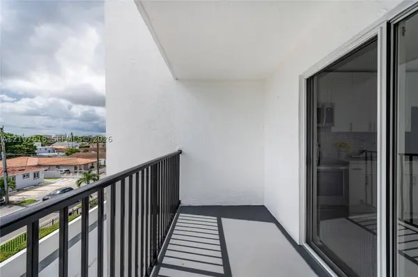 444 SW 27th Ave #32, Miami, FL 33135