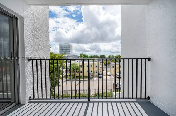 444 SW 27th Ave #32, Miami, FL 33135