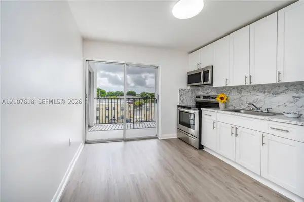 444 SW 27th Ave #32, Miami, FL 33135