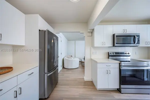 217 Madeira Ave #1, Coral Gables, FL 33134