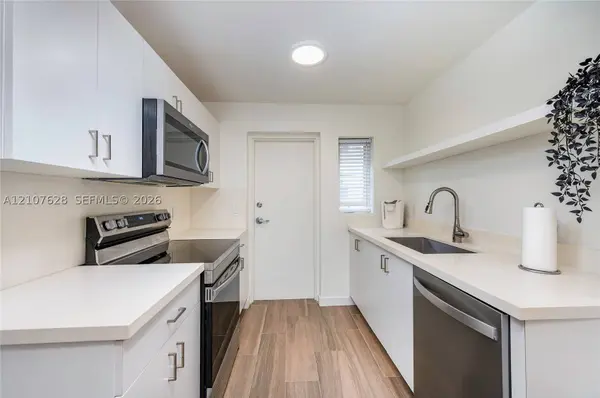 217 Madeira Ave #1, Coral Gables, FL 33134