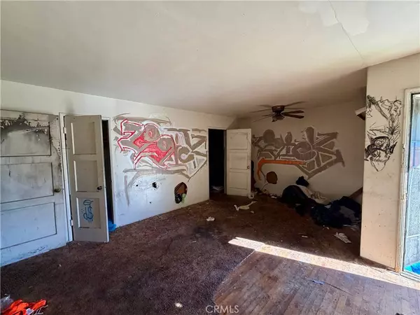 1530 W 21st, San Bernardino, CA 92411