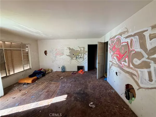 1530 W 21st, San Bernardino, CA 92411