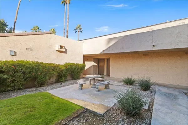 5300 E Waverly Dr. #M4115, Palm Springs, CA 92264