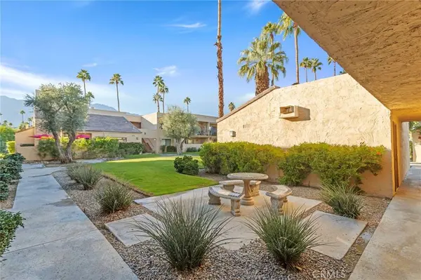 5300 E Waverly Dr. #M4115, Palm Springs, CA 92264