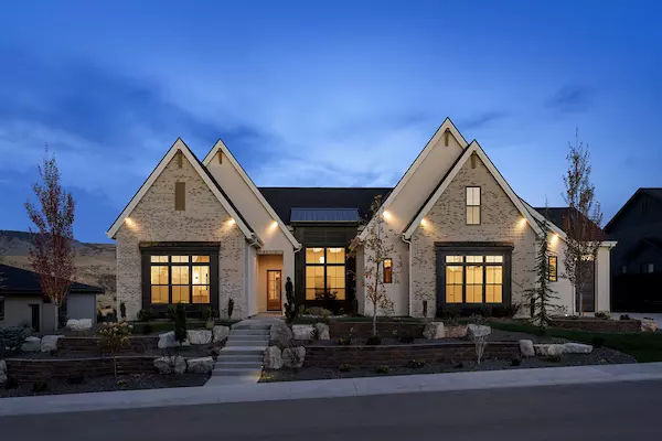 11444 N 17th Wy-20251008-01