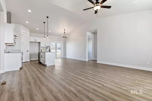 435 October Sky Street, New Plymouth, ID 83655