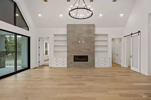 11444 N 17th Way, Boise, ID 83714