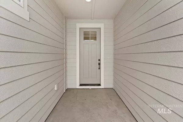 720 Desert Rose Avenue, Wilder, ID 83676