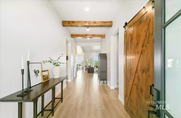 6875 W Piaffe St, Eagle, ID 83616