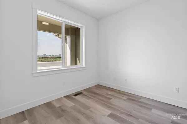 405 S Diesel Way, Boise, ID 83716